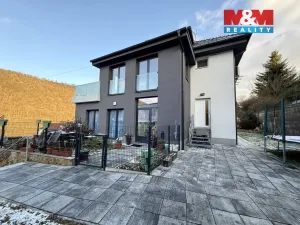 Pronájem bytu 4+kk, Měchenice, Hlavní, 71 m2