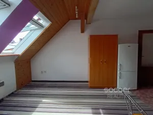 Pronájem bytu 2+kk, Praha - Holešovice, Jirečkova, 40 m2