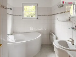 Pronájem rodinného domu, Praha - Nebušice, V březinkách, 365 m2