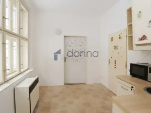 Pronájem kanceláře, Praha, Korunní, 83 m2