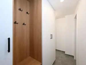 Pronájem bytu 2+kk, Praha - Košíře, Holečkova, 44 m2