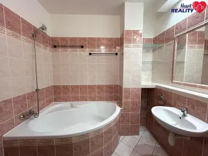 Pronájem bytu 3+kk, Opava, Zeyerova, 76 m2