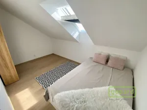 Pronájem bytu 3+kk, Chýně, Uherova, 68 m2