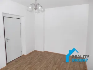 Pronájem bytu 1+1, Děčín, Družstevní, 37 m2