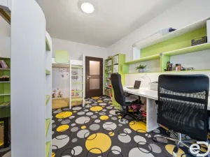 Prodej bytu 3+1, Hradec Králové, třída Edvarda Beneše, 98 m2