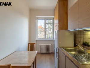 Pronájem bytu 2+1, Praha - Vinohrady, náměstí Jiřího z Lobkovic, 62 m2