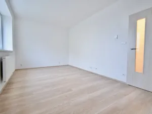 Pronájem bytu 1+kk, Brno - Žebětín, Přírodní, 32 m2