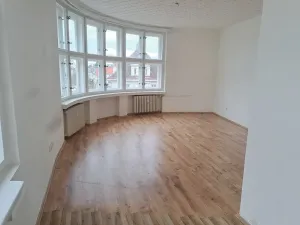 Pronájem bytu 3+1, Hradec Králové, Nerudova, 102 m2