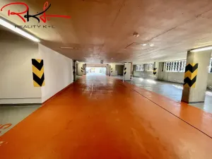 Pronájem garážového stání, Praha - Stodůlky, 15 m2