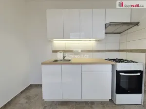 Pronájem bytu 2+kk, Kralupy nad Vltavou - Lobeček, Krakovská, 39 m2