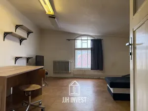 Pronájem bytu 1+1, Liberec - Liberec III-Jeřáb, 1. máje, 20 m2