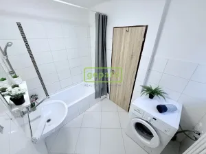 Pronájem bytu 2+1, Solenice, 50 m2