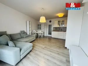 Pronájem bytu 2+kk, Jihlava, Kainarova, 66 m2