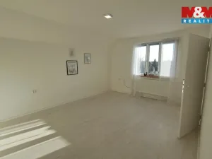 Prodej bytu 4+1, Břeclav, Jaselská, 87 m2