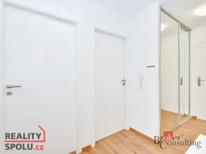 Pronájem bytu 3+kk, Praha - Vršovice, Tádžická, 74 m2