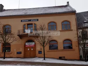 Pronájem obchodního prostoru, Nepomuk, náměstí Augustina Němejce, 69 m2