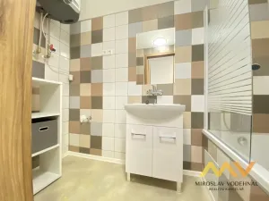 Pronájem bytu 2+kk, Jaroměř - Pražské Předměstí, Královédvorská, 41 m2