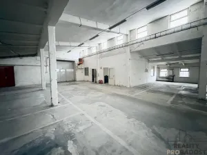 Prodej výrobních prostor, Hustopeče, 1710 m2
