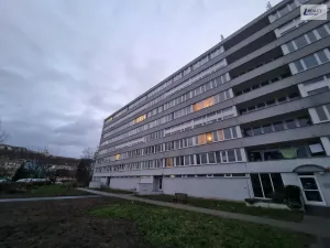 Pronájem bytu 3+kk, Praha - Karlín, Nekvasilova, 56 m2