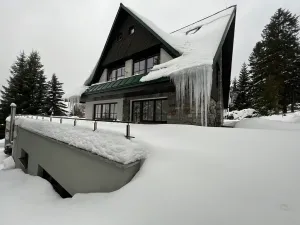 Prodej ubytování, Benecko, 635 m2