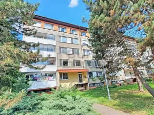 Prodej bytu 3+1, Měšice, 68 m2