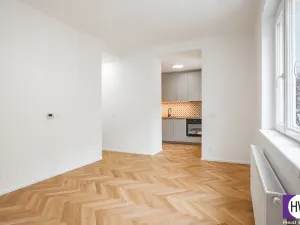 Prodej bytu 3+1, Praha - Nusle, U Svépomoci, 65 m2