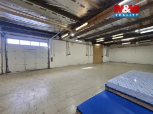 Pronájem výrobních prostor, Sviadnov, Ostravská, 220 m2