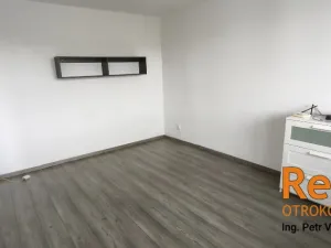 Prodej bytu 1+1, Otrokovice, Obchodní, 32 m2