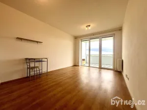 Pronájem bytu 1+kk, Olomouc - Slavonín, Topolová, 29 m2