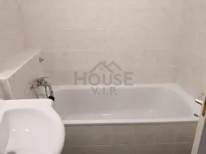 Prodej bytu 1+kk, Praha - Troja, Hnězdenská, 40 m2