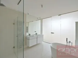 Pronájem bytu 4+kk, Praha - Vinohrady, Laubova, 454 m2