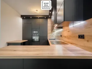 Prodej bytu 3+kk, Praha - Strašnice, Zvěřinova, 97 m2