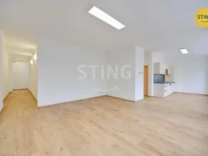 Pronájem kanceláře, Zlín, třída Tomáše Bati, 108 m2