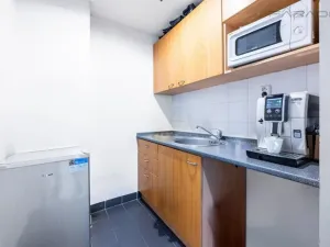 Pronájem kanceláře, Praha - Karlín, Sokolovská, 194 m2