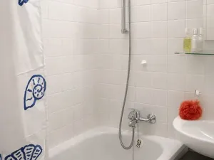 Pronájem bytu 2+kk, Praha - Smíchov, Ostrovského, 49 m2