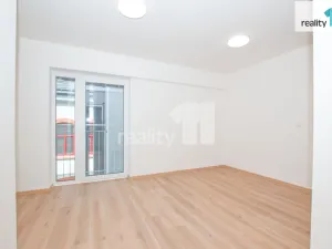 Pronájem bytu 2+kk, Liberec - Liberec II-Nové Město, Papírová, 74 m2