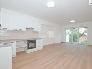 Pronájem bytu 2+kk, Liberec - Liberec II-Nové Město, Papírová, 74 m2