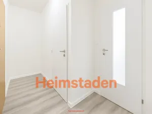 Pronájem komerční nemovitosti, Havířov - Město, nám. Republiky, 34 m2