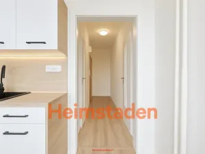 Pronájem komerční nemovitosti, Havířov - Město, nám. Republiky, 34 m2