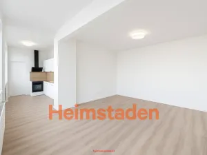 Pronájem komerční nemovitosti, Havířov - Město, nám. Republiky, 34 m2