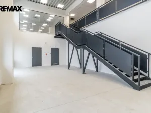 Pronájem obchodního prostoru, Tuchoměřice, 289 m2