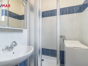 Pronájem bytu 1+kk, Praha - Braník, Jeremenkova, 28 m2