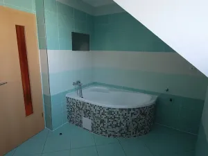 Pronájem bytu 3+kk, České Budějovice, J. Š. Baara, 99 m2