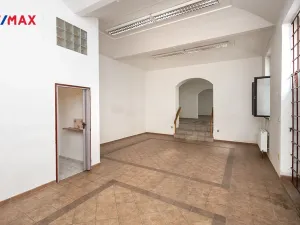 Pronájem obchodního prostoru, Písek, Chelčického, 183 m2