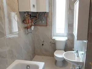 Pronájem bytu 2+1, Hradec Králové, S. K. Neumanna, 33 m2