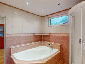 Pronájem rodinného domu, Králův Dvůr - Křižatky, 179 m2