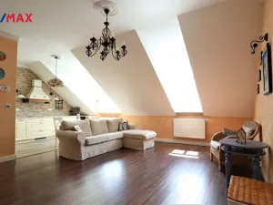 Prodej bytu 2+kk, Karlovy Vary, T. G. Masaryka, 76 m2