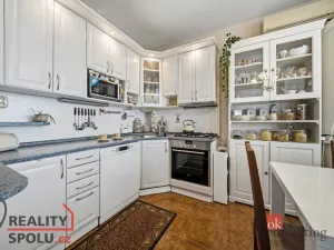 Prodej bytu 2+1, Hradec Králové - Nový Hradec Králové, třída Edvarda Beneše, 70 m2