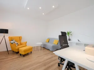 Pronájem bytu 3+1, Praha - Strašnice, Ke Strašnické, 77 m2