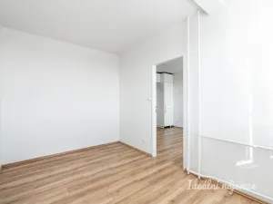 Pronájem bytu 2+kk, Praha - Krč, V Štíhlách, 36 m2
